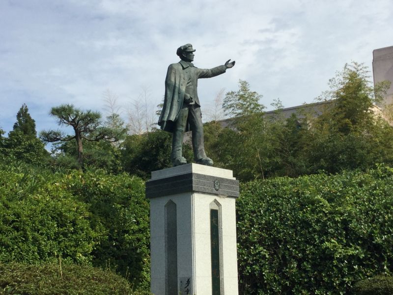 旧制浪速高等学校学生像